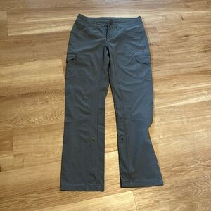 Kuhl Wm Sz 4 Reg, Gray 6 Pocket, Splash Roll-Up Cargo Pants, New, Never Worn